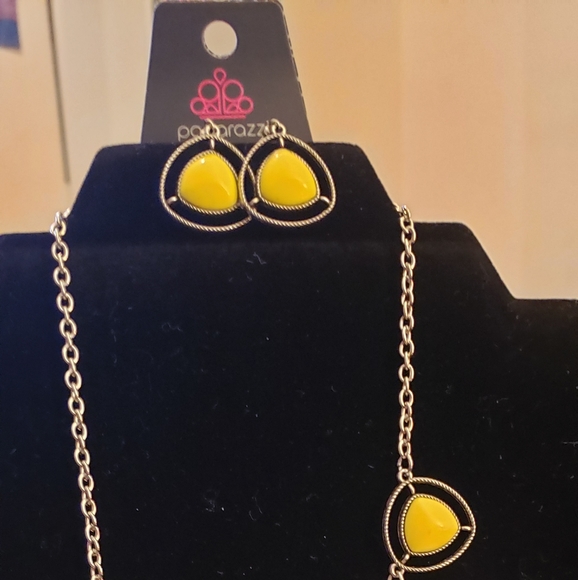 Jewelry - Picture 2 of 2